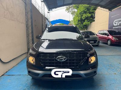Hyundai Venue thumbnail 1