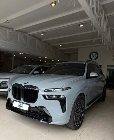 BMW X7 thumbnail 1