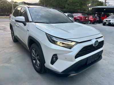 Toyota RAV 4 thumbnail 1