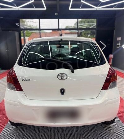 Toyota Vitz miniatura 9