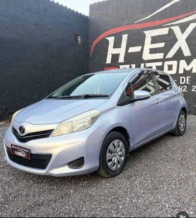 Toyota Vitz thumbnail 1