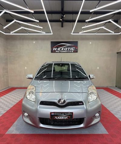 Toyota Vitz thumbnail 1