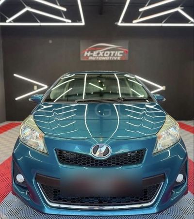 Toyota Vitz 2012