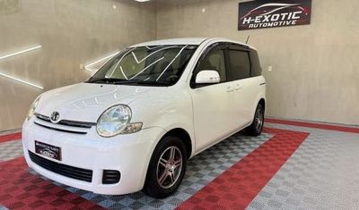 Toyota Premio thumbnail 1