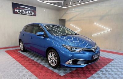 Toyota Auris thumbnail 1