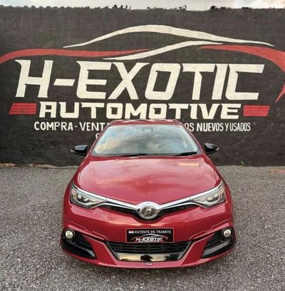Toyota Auris thumbnail 1