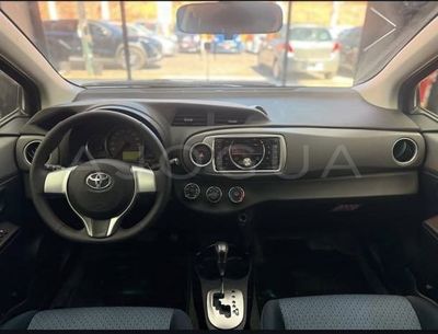 Toyota Vitz miniatura 7