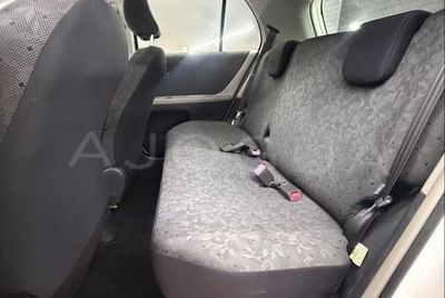 Toyota Vitz miniatura 5