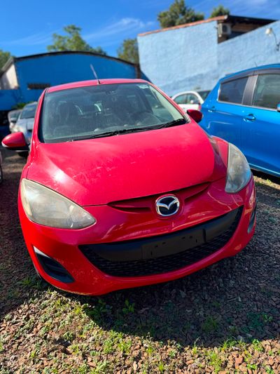 Mazda Demio thumbnail 1