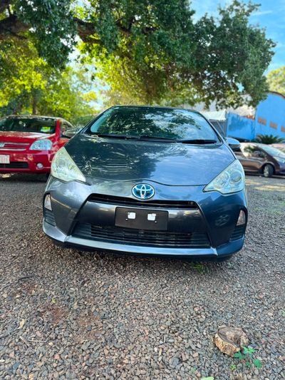 Toyota Aqua thumbnail 1