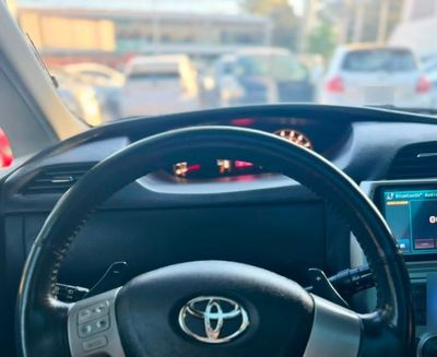 Toyota Ractis miniatura 5