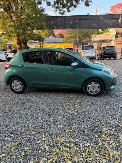 Toyota Vitz miniatura 15