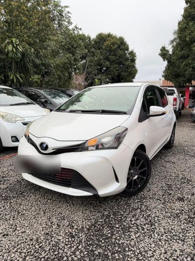 Toyota Vitz 2004