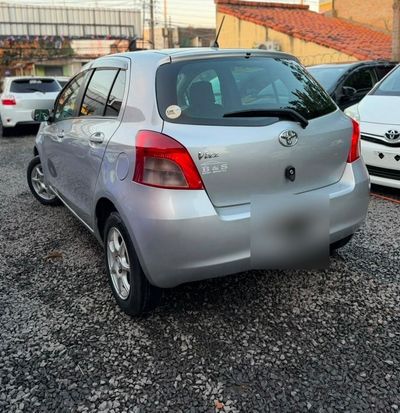 Toyota Vitz miniatura 8