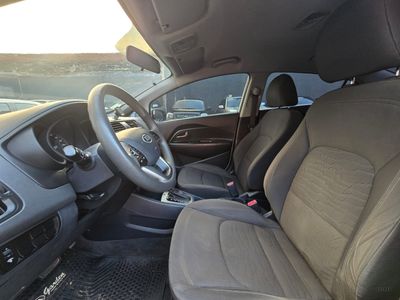 Kia Rio miniatura 5