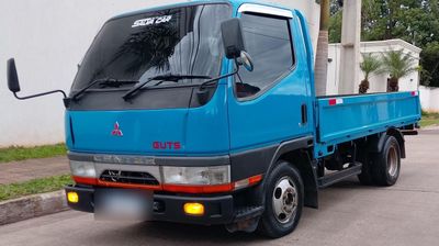 Mitsubishi Canter miniatura 3