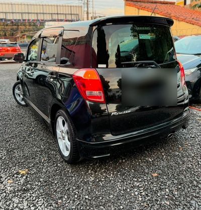 Toyota Ractis miniatura 8