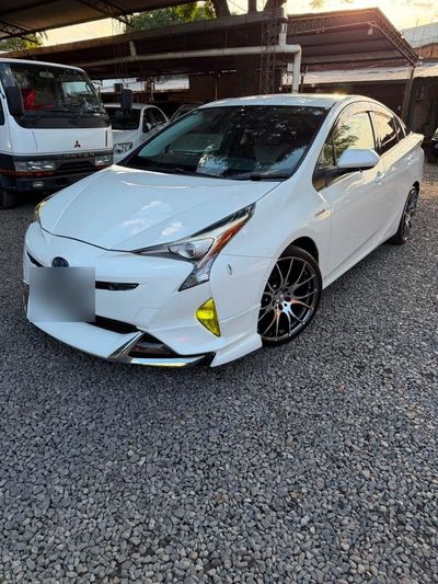 Toyota Prius miniatura 2