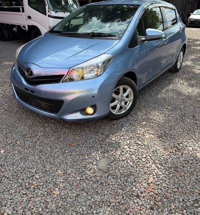 Toyota Vitz thumbnail 1