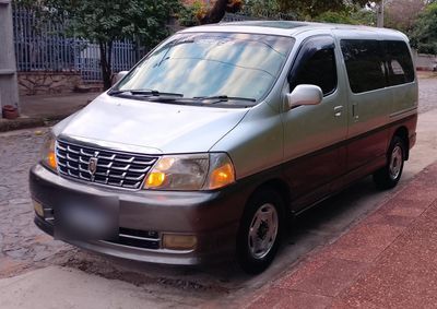 Toyota Gran Hiace miniatura 14