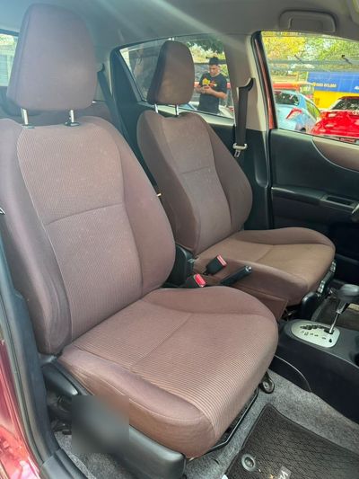 Toyota Vitz miniatura 4