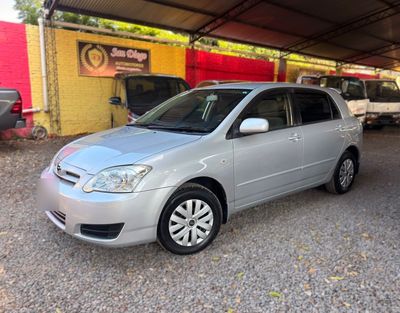 Toyota Corolla miniatura 2