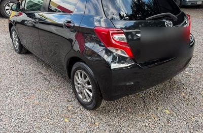 Toyota Vitz miniatura 9