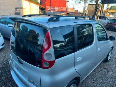 Toyota FunCargo miniatura 3