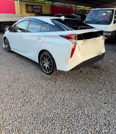 Toyota Prius miniatura 5