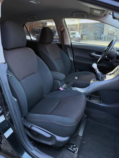 Toyota Auris miniatura 8