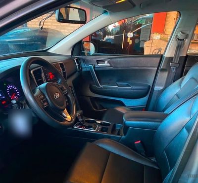 Kia Sportage miniatura 7