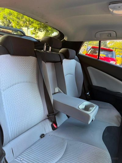 Toyota Prius miniatura 6