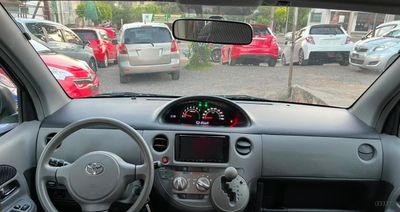 Toyota Sienta miniatura 10