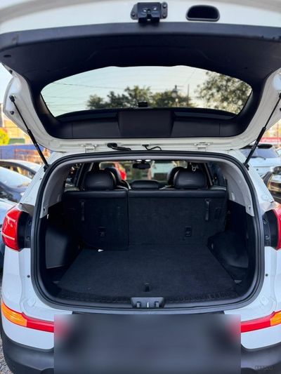 Kia Sportage miniatura 10