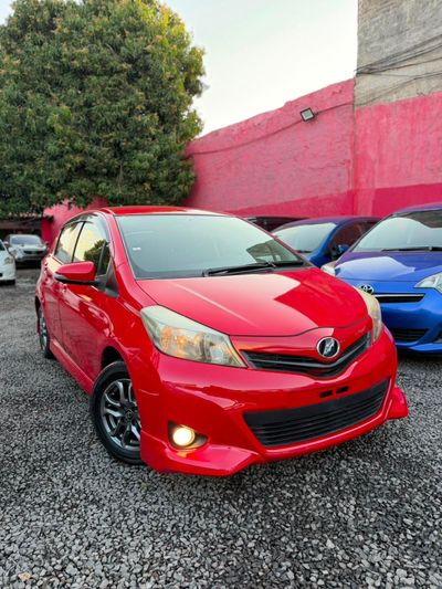 Toyota Vitz miniatura 5