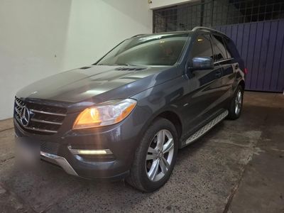Mercedes-Benz ML 350 thumbnail 1