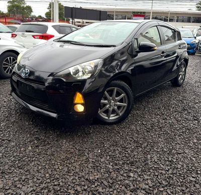 Toyota Aqua thumbnail 1