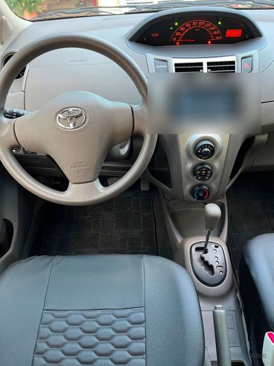 Toyota Vitz miniatura 9