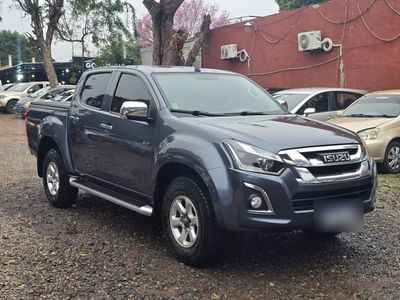 Isuzu D-MAX thumbnail 1