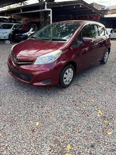 Toyota Vitz thumbnail 1