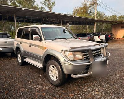 Toyota Land Cruiser Prado thumbnail 1