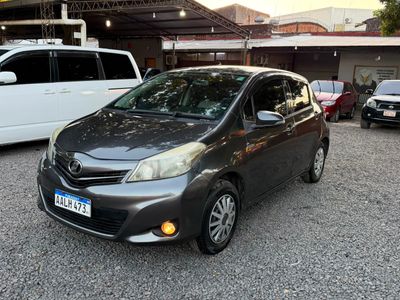 Toyota Vitz thumbnail 1