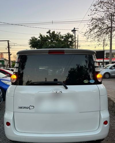 Toyota Sienta miniatura 4