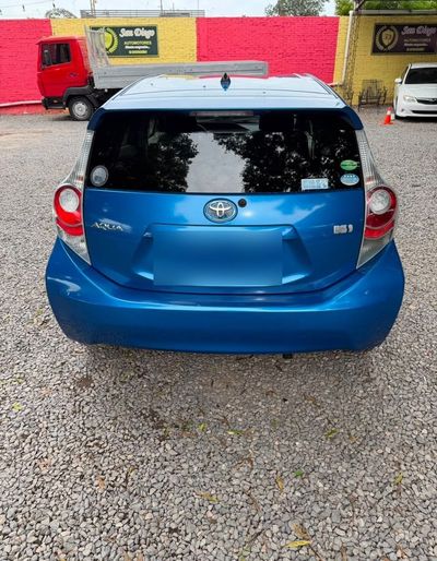 Toyota Aqua miniatura 5