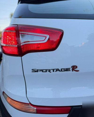 Kia Sportage miniatura 8