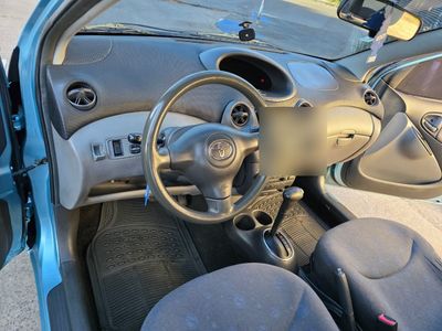 Toyota Vitz miniatura 16
