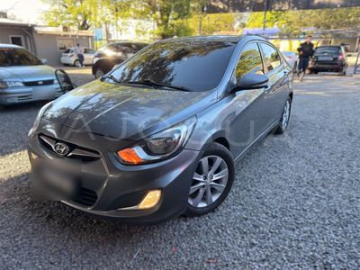 Hyundai Accent miniatura 2