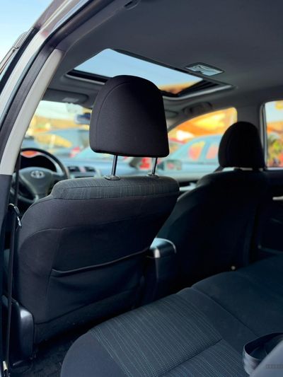 Toyota Auris miniatura 10