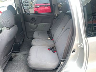 Toyota FunCargo miniatura 5