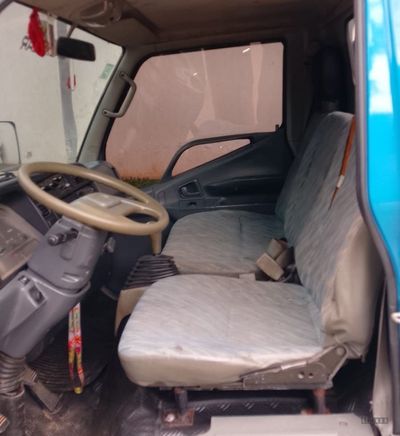 Mitsubishi Canter miniatura 10